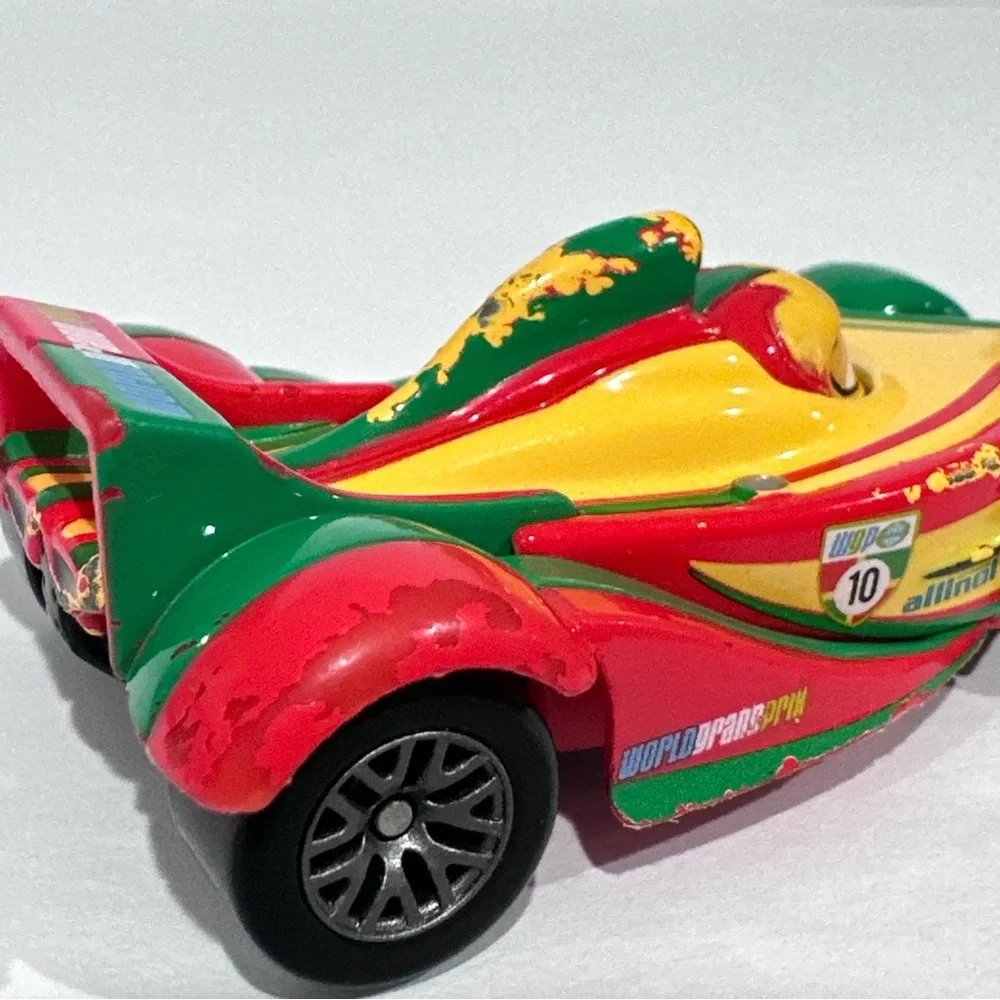 Disney Cars 2 Rip Clutchgoneski World Grand Prix Racer Die-cast